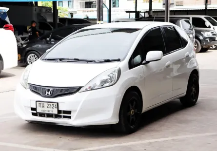 2012 Honda JAZZ 1.5 V i-VTEC รถเก๋ง 5 ประตู 