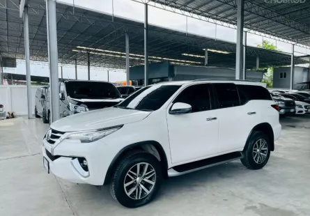 TOYOTA FORTUNER 2.4 V ปี 2019 รถสวย มือแรกออกห้าง ไมล์น้อย พร้อมใช้ รับประกันตัวถังสวย