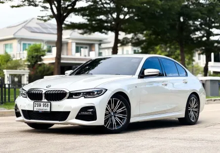 2022 BMW 3 Series 2.0 320d รถเก๋ง 4 ประตู 