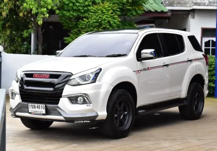 Isuzu MU-X 3.0 ปี 2014 สีขาว สภาพดี อุปกรณ์ครบ จอเพดาน