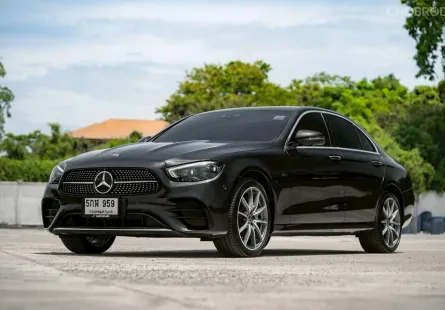New !! Benz E300e AMG W213 ปี 2021 เลขไมล์นางฟ้า 28,000 กม. รถสภาพสวยมาก