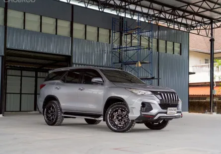 Toyota Fortuner 2.4 V ปี 2018 รถสวย ประวัติดี เข้าศูนย์ตลอด