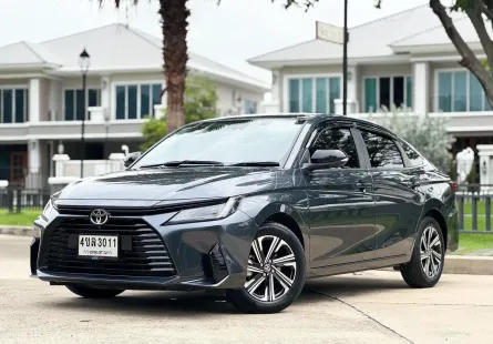 2023 Toyota Yaris Ativ 1.2 Premium Luxury รถเก๋ง 4 ประตู 