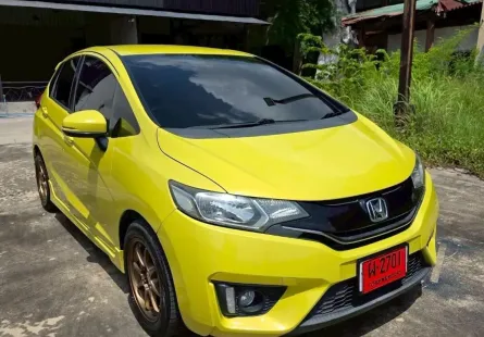 Honda JAZZ 1.5 SV ปี 2014 สีเหลืองพิเศษ ตัวท็อป ราคาพิเศษ 319,000 บาท