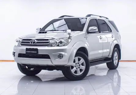 1D592 Toyota Fortuner 3.0 V SUV 2009