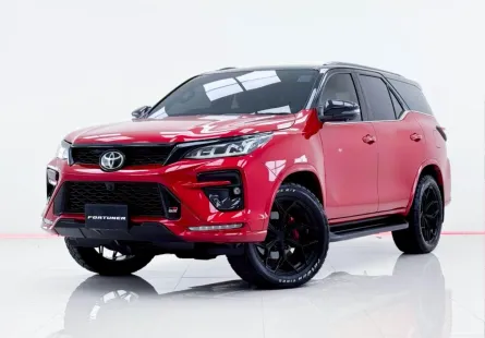 6B081 TOYOTA FORTUNER 2.8 GR SPORT BLACK TOP 4WD AT 2022