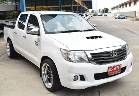 Toyota Vigo 2.5E D-CAB เกียร์ M/T ปี2014 สีขาว