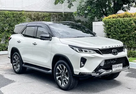 2025 Toyota Fortuner 2.4 Legender SUV รถบ้านแท้ ไมล์น้อยสุดตลาด  
