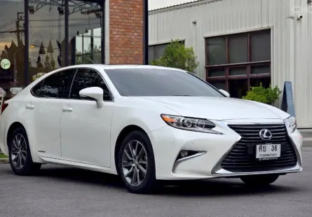 Lexus ES300h 2.5 Hybrid 2015 สวยสุดๆ พร้อมใช้งาน 