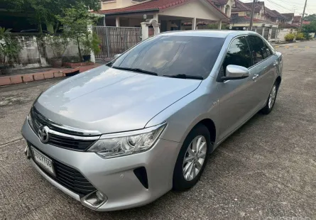 Toyota Camry 2.0 D4S ปี 2016 วิ่งน้อย สภาพเยี่ยม