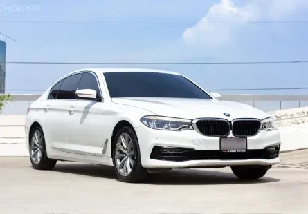 BMW 530e Elite 2019 สีขาว รถมือเดียว ราคาพิเศษ