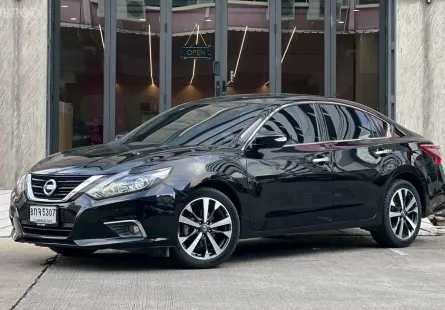 โชว์รูมนิสสันขายเอง มั่นใจได้ Nissan Teana 2.5XV Navi Sunroof ปี2018