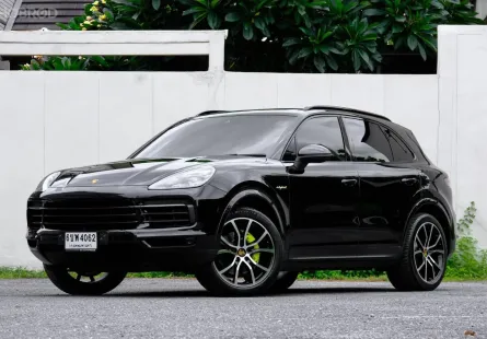 2018 Porsche CAYENNE 3.0 E-Hybrid SUV ผ่อนได้ รถสวย ไมล์น้อย มือเดียวป้ายแดง 