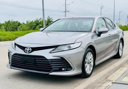 Toyota Camry 2.5 Sport 2022 รถสวยสภาพดี ราคาพิเศษ ไมล์น้อย สภาพป้ายแดง 