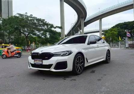 BMW 5 Series 530e ปี 2021 รถมือสองสภาพดี ไมล์น้อย มือเดียว ป้ายแดง เจ้าของขายเอง 