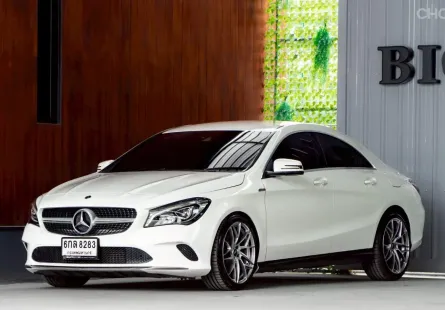 ไมล์แท้ 90,000 กม. 2017 Mercedes-Benz CLA-Class 1.6 CLA200 รถเก๋ง 4 ประตู 
