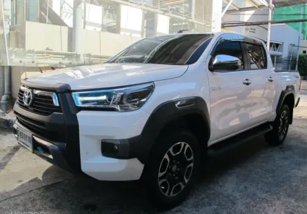 2024 Toyota Hilux Revo  2.4 MID PRE RUNNER (เครื่องรุ่นใหม่ ยูโร5)  รถกระบะ รถสวยสภาพใหม่  ฟรีดาวน์