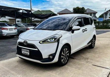 Toyota Sienta 1.5 V เกียร์ออโต้ ปี 2016/2017 ผ่อนเริ่มต้น 7,xxx บาท