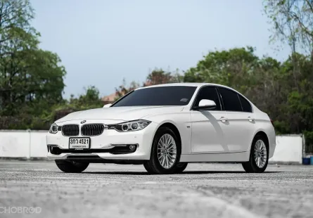 BMW 3 Series 320d Luxury ปี 2014 รถหรูมือสอง ขับดีมาก