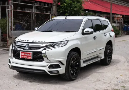 2016 Mitsubishi Pajero Sport 2.4 4WD SUV ผ่อนเดือนละ 10,000/7 ปี