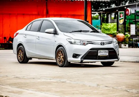 2013 Toyota VIOS 1.5 J รถเก๋ง 4 ประตู 
