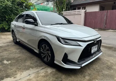 Toyota Yaris Ativ 1.2 Premium Luxury ปี 2023 มือเดียว ฟรีดาวน์