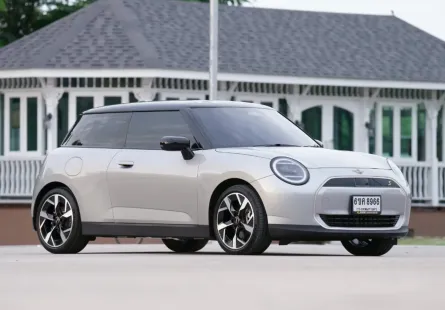 2024 Mini Cooper  54.2 kWh SE รถเก๋ง 5 ประตู รถสภาพดี มีประกัน