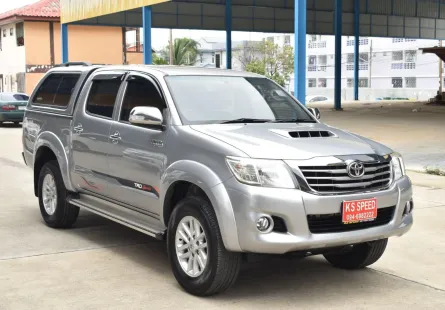 Toyota Vigo 2.5E Prerunner D-CAB เกียร์ออโต้ สีเทา ปี2015