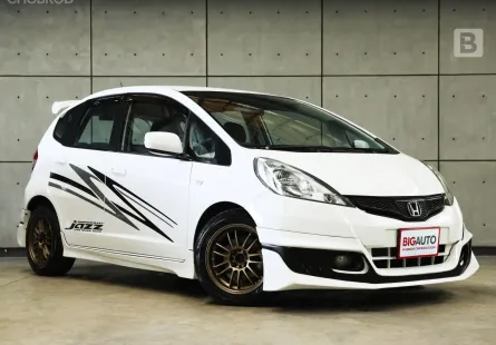 2011 Honda JAZZ 1.5 V (SRS) Hatchback AT ไมล์แท้ รถ 2 มือจากป้ายแดงรถ Modulo Body Kit รอบคัน B1167