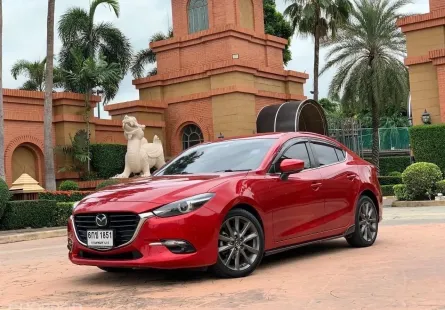 2017 Mazda 3 2.0 (4Door) รถเก๋ง 4 ประตู รถบ้านแท้ ไมล์น้อย มือเดียวป้ายแดง 