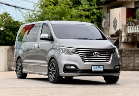 รถตู้ Hyundai H-1 2.5 Deluxe 2018 ออฟชั่นครบ ตัวถังเดิม