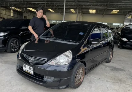 Honda Jazz 1.5 iDSi ปี 2004 สีดำ Auto FullOption