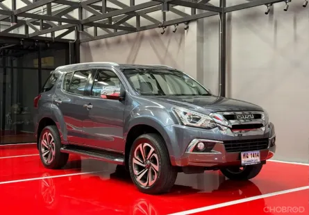 2018 ISUZU MUX 3.0 4WD รุ่น TOP สุด รถสภาพสมบูรณ์พร้อมใช้งาน เข้าศูนย์ทุกระยะ ไม่เคยมีอุบัติเหตุครับ