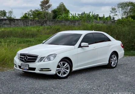 MERCEDES-BENZ E200 NGT BlueEFFICIENCY [W212] ปี 2014 ซีดานสุดหรู ดูแลถึง เซอร์วิสศูนย์ ราคาน่าคบ