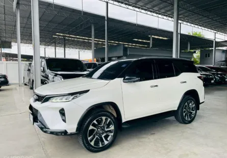 TOYOTA FORTUNER 2.4 LEGENDER 2022 รถสวย มือแรกออกห้าง สภาพใหม่ ไมล์น้อย 5 หมื่น รับประกันตัวถังสวย