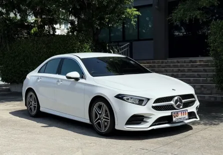 2023 BENZ A200 AMG รถมือเดียว สภาพป้ายแดง วิ่งเพียง 4X,XXX กม เข้าศูนย์ทุกระยะ ไม่มีอุบัติเหตุครับ