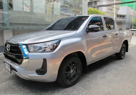 2022 TOYOTA REVO DOUBLE CAB 2.4 ENTRY เกียร์ธรรมดา สีบรอนเทา วิ่งน้อย 25,168 กม รถสวยสภาพใหม่ ฟรีดาว