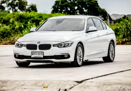 2016 BMW 3 Series 2.0 320i รถเก๋ง 4 ประตู 