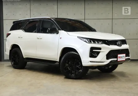 2021 Toyota FORTUNER 2.8 Legender 4WD SUV AT ไมล์แท้ 6 หมื่น Warranty5 ปี 150,000KM B7676