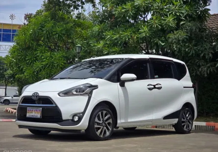 Toyota Sienta 1.5 V 2019 รถประตูสไลด์ไฟฟ้า