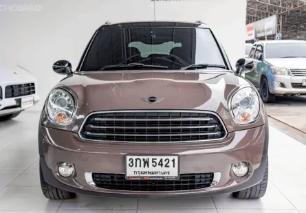 MINI COOPER D COUNTRYMAN LOOK2