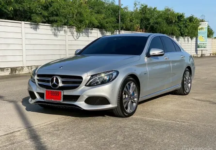 Mercedes-Benz C-Class C350e 2018 รถซีดานสุดหรูพร้อมใช้งาน ไมล์น้อย ประวัติศูนย์ รถบ้านมือเดียว  