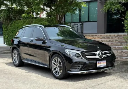 2019 BENZ GLC 250D AMG รถมือเดียวออกป้ายแดง รถวิ่งน้อย ประวัติศูนย์ครบ ไม่เคยมีอุบัติเหตุครับ