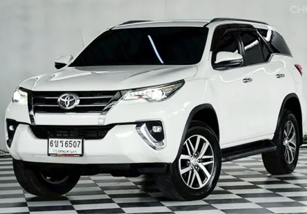 TOYOTA NEW FORTUNER 2.4 V.2 WD.เบาะไฟฟ้า DISC 4 ล้อ เกียร์ออโต้ ปี 2017