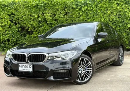 2022 BMW 5 Series 2.0 530e รถเก๋ง 4 ประตู รถบ้านแท้ ไมล์น้อย 4 หมื่น Km. รถออกปี 2022 มี BSI 