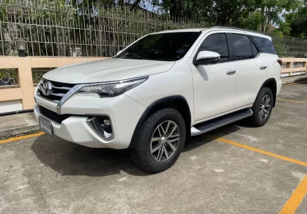 2020 FORTUNER 2.4 V รถเจ้าของเดียว รถสวย ไม่มีชน รับประกันเครื่อง เกียร์ 2 ปี หรือ 20,000 กิโลเมตร  
