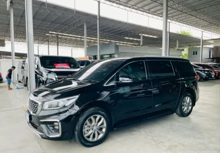 KIA GRAND CARNIVAL 2.2 EX 2021 รถสวย มือแรกออกห้าง สภาพพร้อมใช้ ไมล์น้อย ขับสนุก รับประกันตัวถังสวย