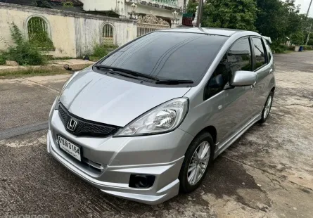 Honda Jazz 1.5 i-VTEC 2012 ไมล์น้อยพร้อมใช้งาน