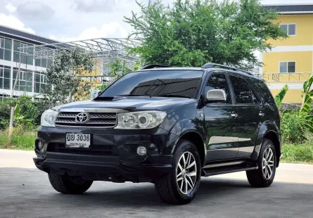 Toyota Fortuner 3.0 V 2010 รถครอบครัวสุดคุ้ม