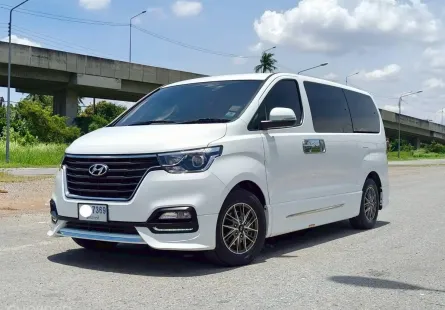 2022 Hyundai H-1 2.5 Elite NS รถตู้/VAN รถบ้านมือเดียว ไมล์น้อย เจ้าของขายเอง 